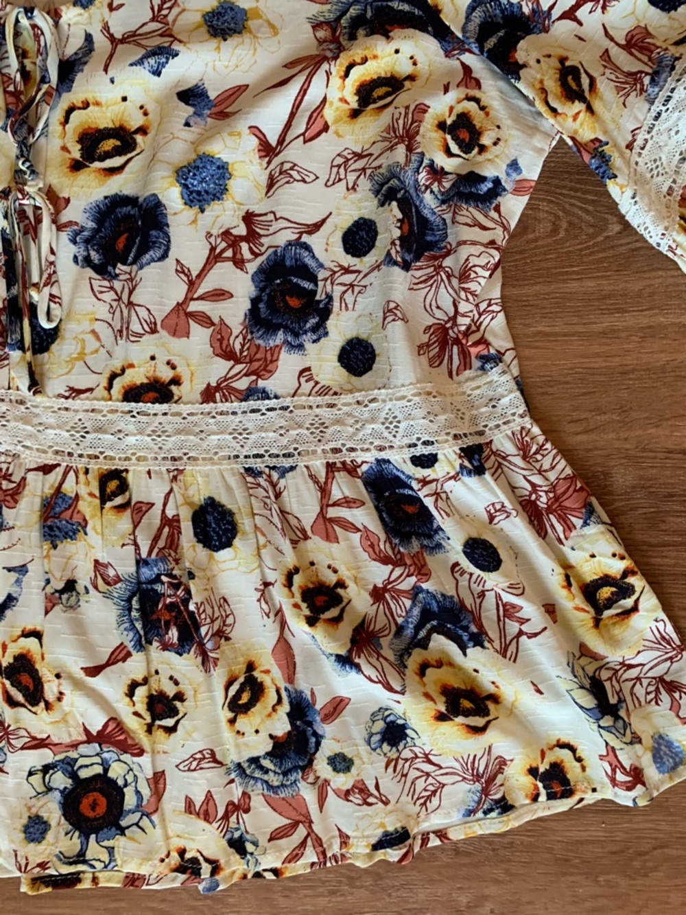 Maurices NWOT Floral Babydoll Peplum Boho Peasant Top 1X Lace Trim Cream Blue - Picture 6 of 14